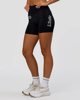 Black-Hype Reflective