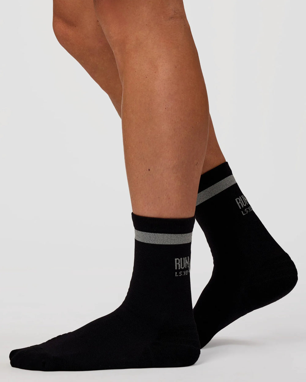 Black-Reflective