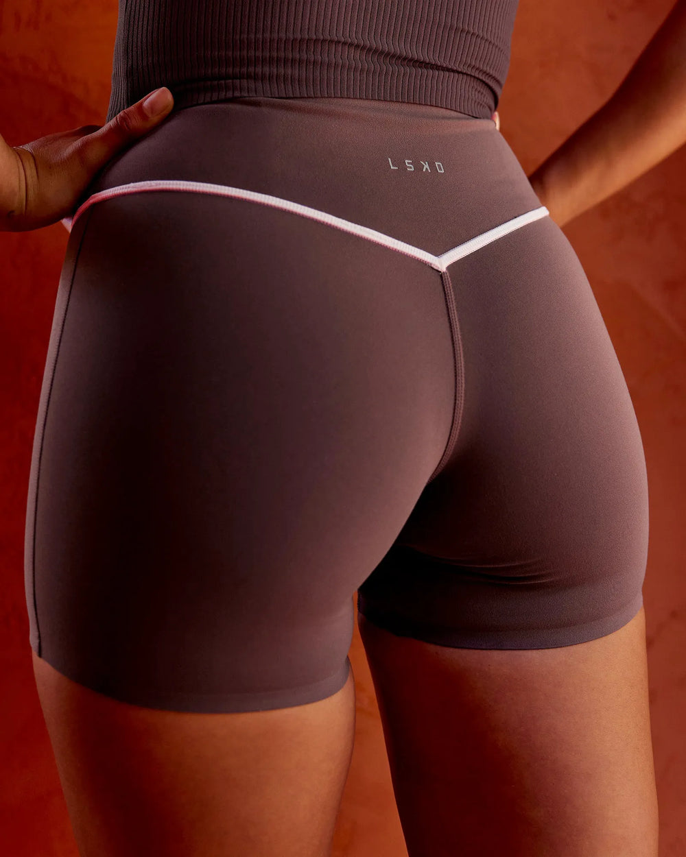 Cocoa Powder-Off White