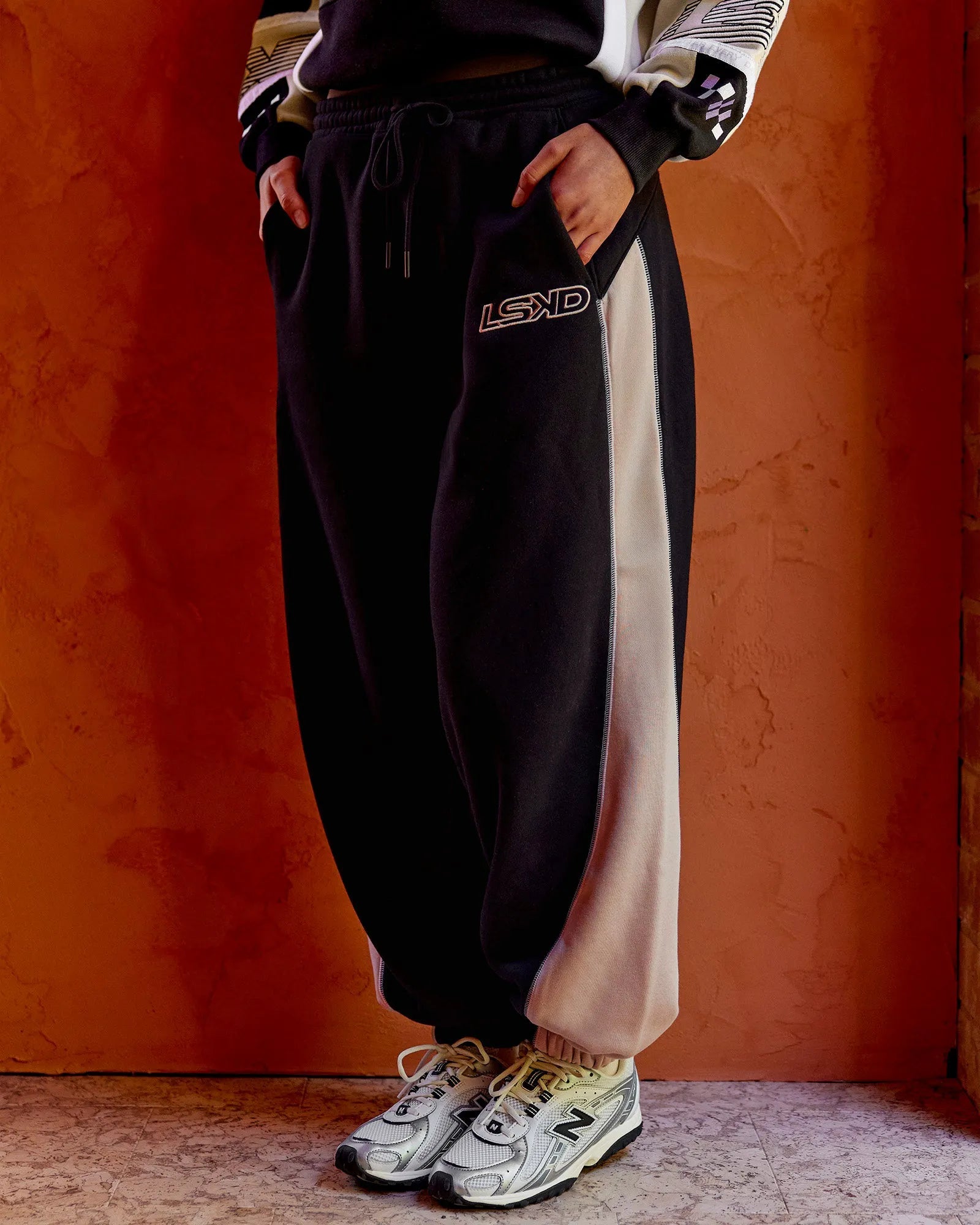Black-Shale Beige