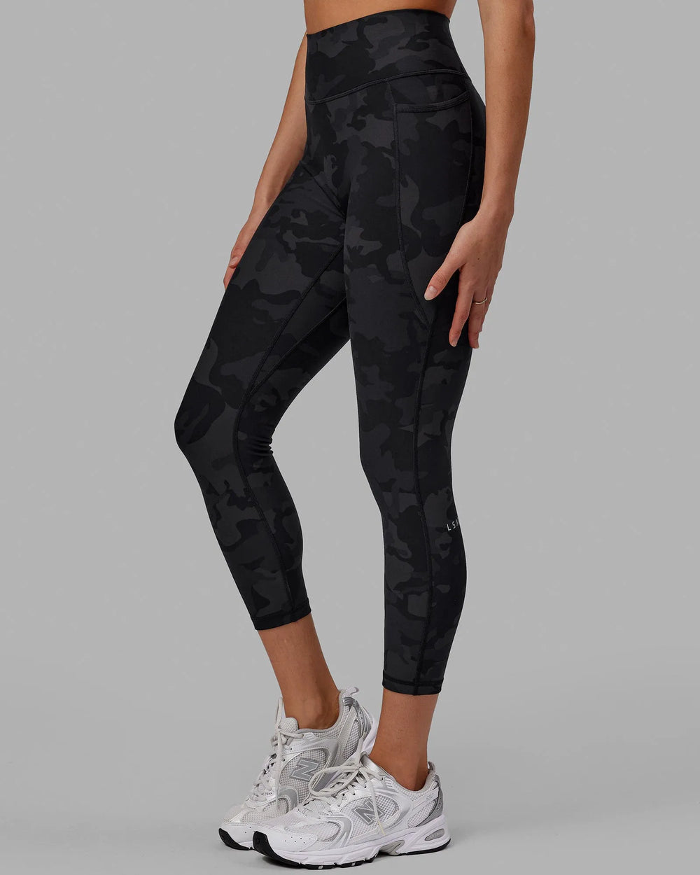 Black-Camo