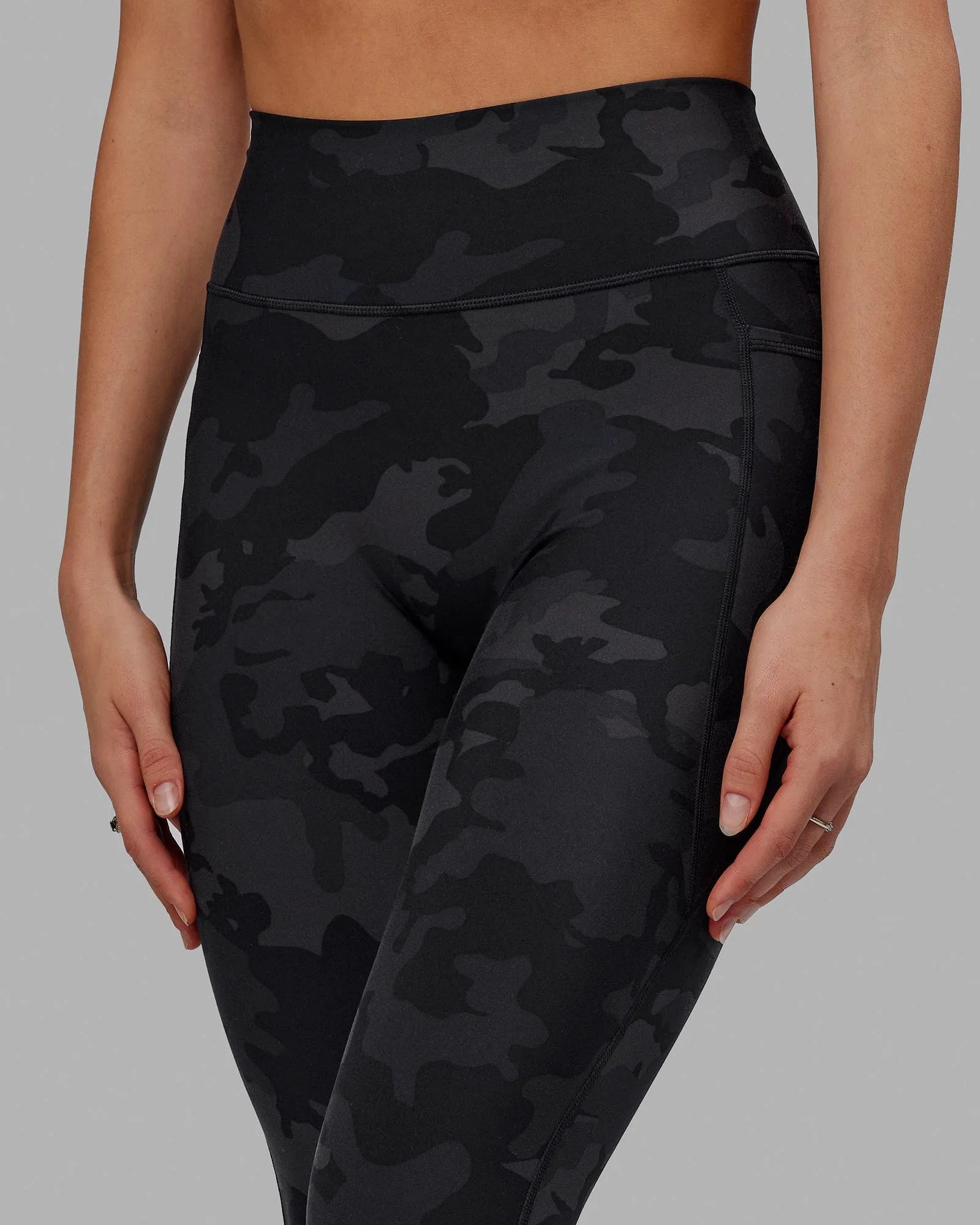 Black-Camo