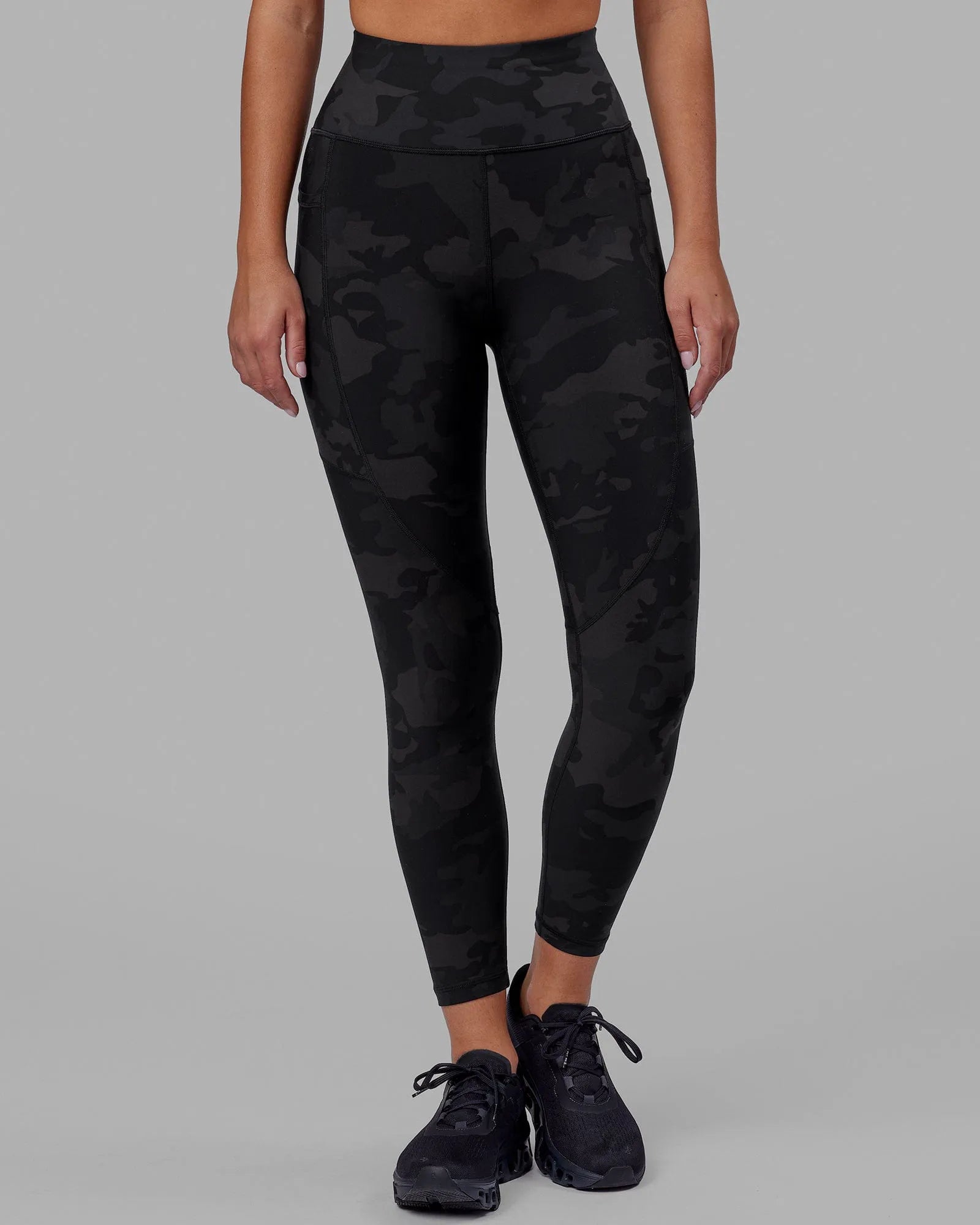 Black-Camo