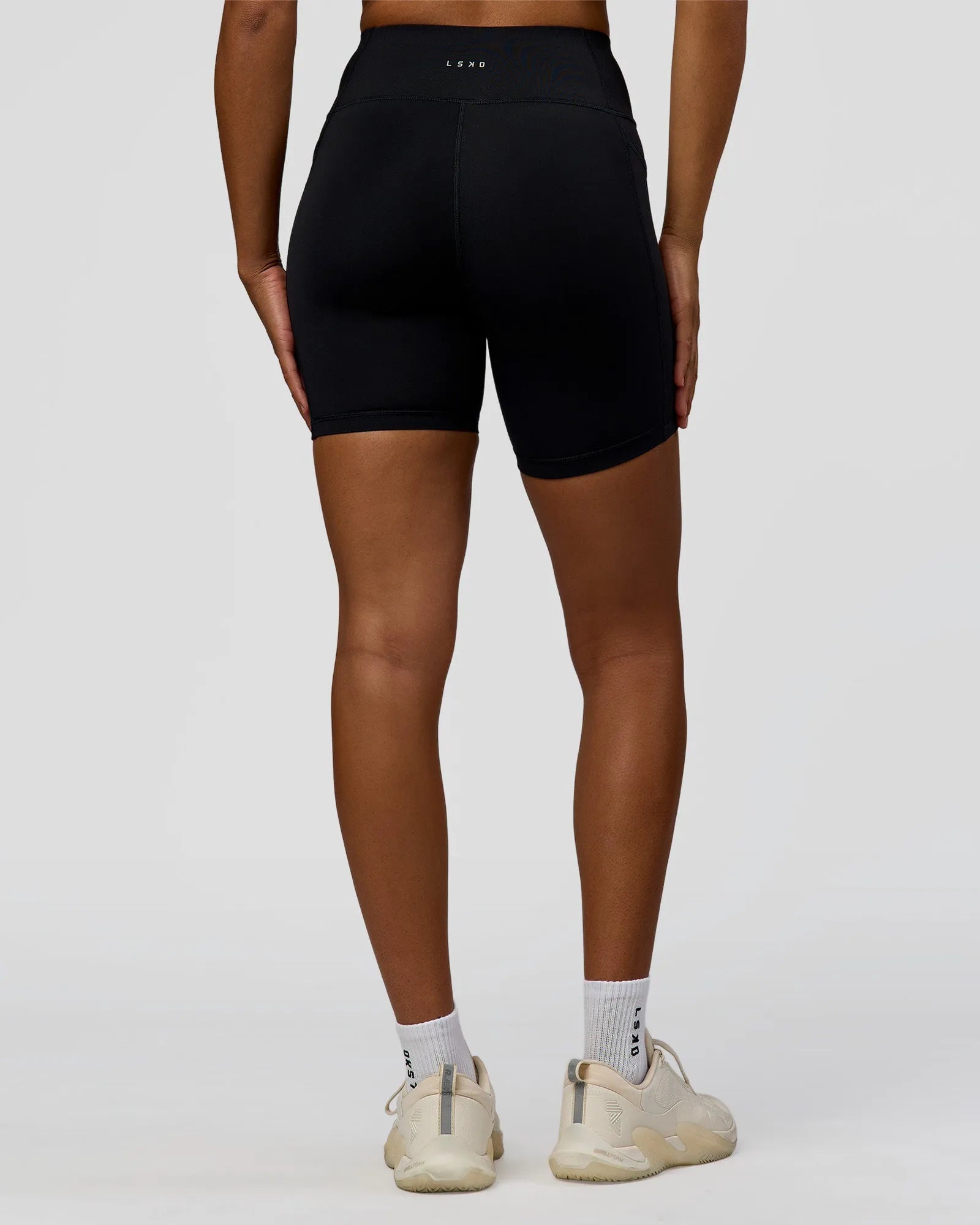 Black-Marshmallow