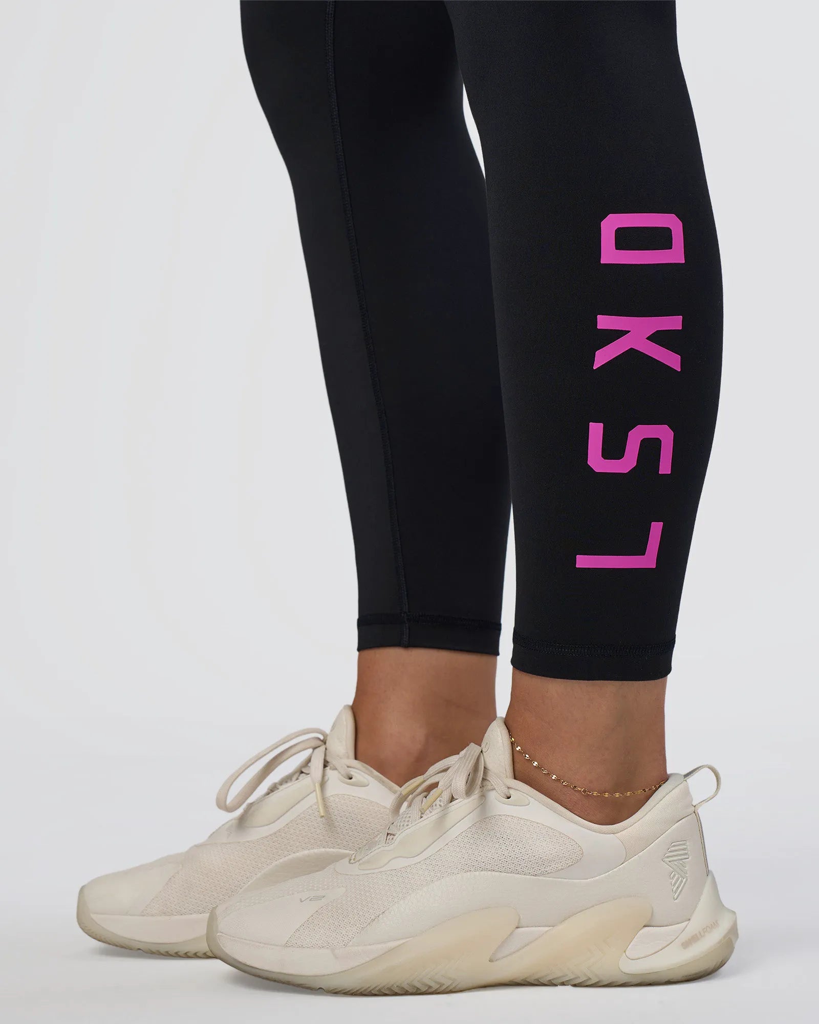 Black-Ultra Fuchsia